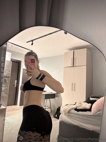 Full leaked Sofiatwinss private onlyfans photo