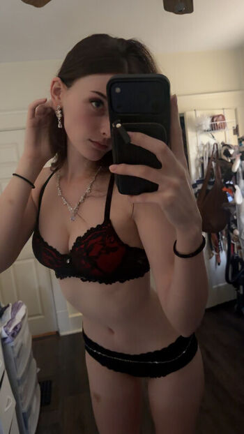 Full leaked Soggyalien private onlyfans photo