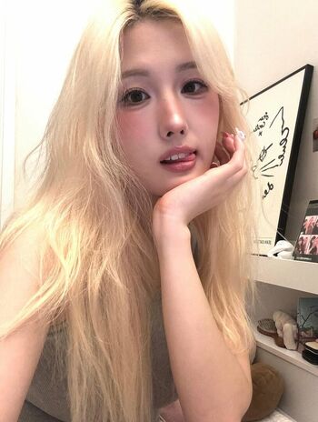 Full leaked Sogumm nn page private onlyfans photo