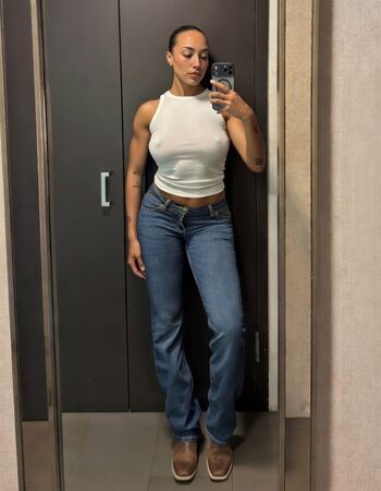 solesndsouls // Praying Mantis