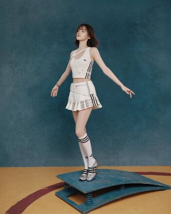 Full leaked Song yuqi private onlyfans photo
