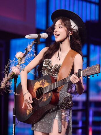 Full leaked Song yuqi private onlyfans photo