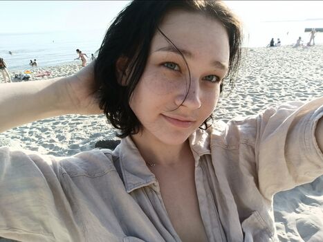 Full leaked Sonyaployka private onlyfans photo