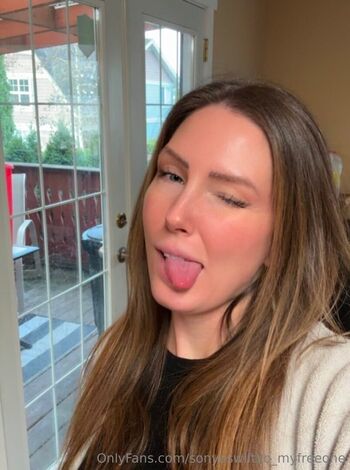 sonyaswiftxo_myfreeone