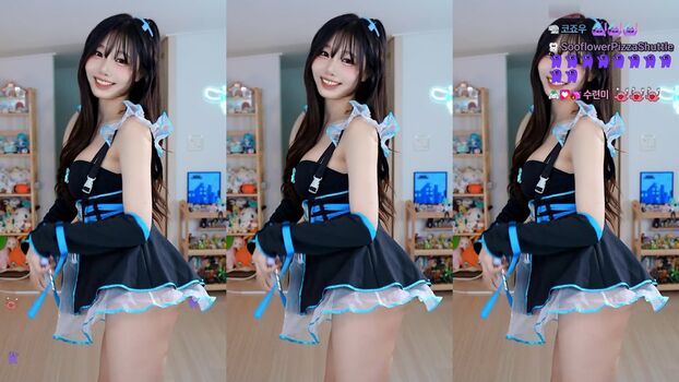 Full leaked Sooflower page private onlyfans photo