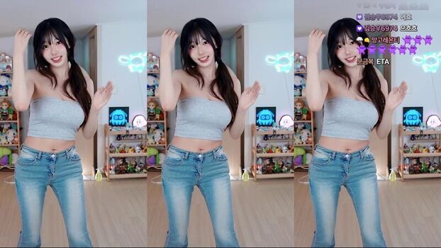 Full leaked Sooflower page private onlyfans photo