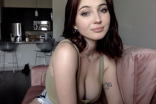 Full leaked Soph private onlyfans photo