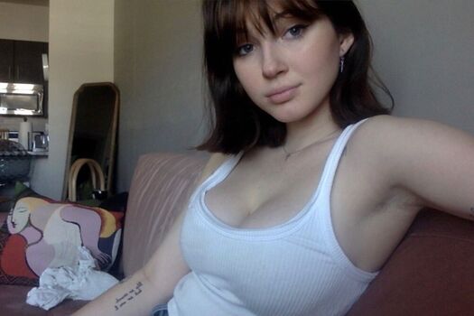 Full leaked Soph private onlyfans photo