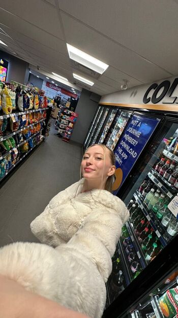 Full leaked Sophia diamond private onlyfans photo