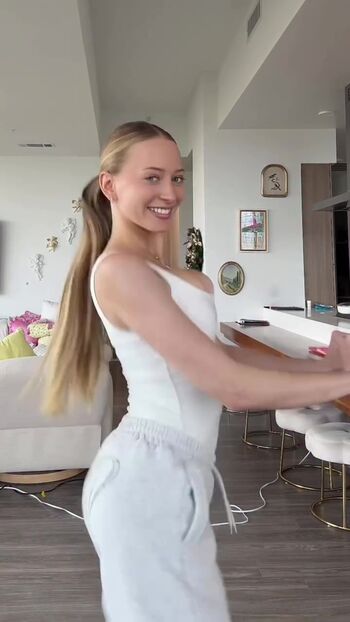 Full leaked Sophia ilysm private onlyfans photo