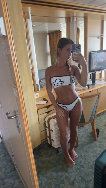 Full leaked Sophia sentner private onlyfans photo