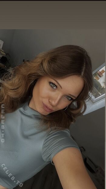 Full leaked Sophiawestend private onlyfans photo