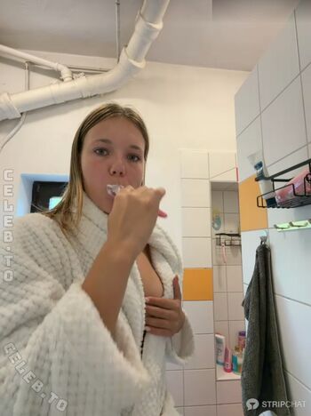 Full leaked Sophiawestend private onlyfans photo