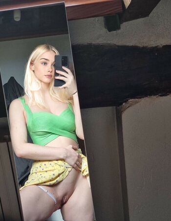 Full leaked Sophie baley private onlyfans photo
