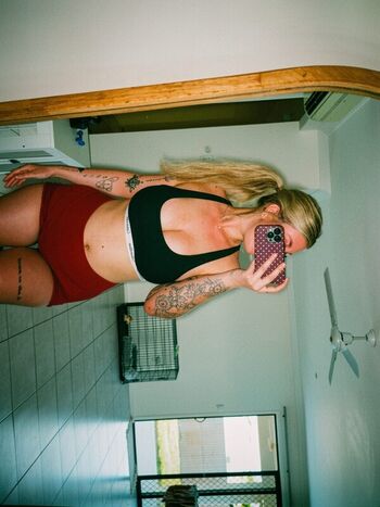 Full leaked Sophie bignell private onlyfans photo