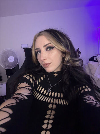 Full leaked Sophie burrell private onlyfans photo