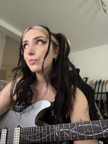Full leaked Sophie burrell private onlyfans photo