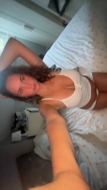 Full leaked Sophie lamont private onlyfans photo