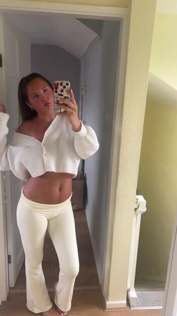 Full leaked Sophie lamont private onlyfans photo