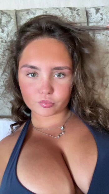 Full leaked Sophie lamont private onlyfans photo