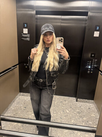 Full leaked Sophie lloyd private onlyfans photo