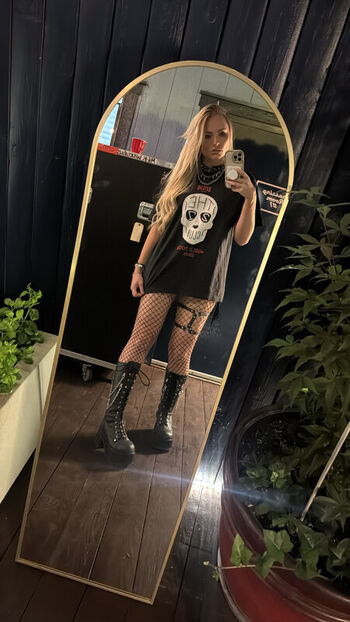 Full leaked Sophie lloyd private onlyfans photo
