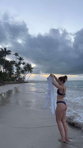 Full leaked Sophie nelisse page private onlyfans photo