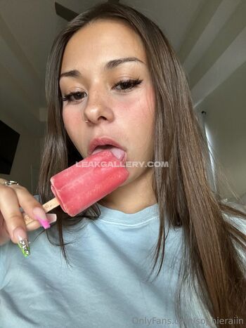 Full leaked Sophie rain page private onlyfans photo