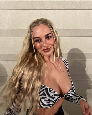 Full leaked Sophie riedemann page private onlyfans photo