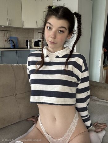 Full leaked Sophie s private onlyfans photo