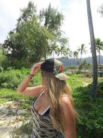 Full leaked Sophie schnr private onlyfans photo