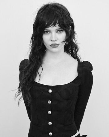 Full leaked Sophie thatcher page private onlyfans photo