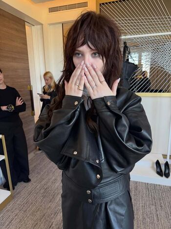Full leaked Sophie thatcher page private onlyfans photo