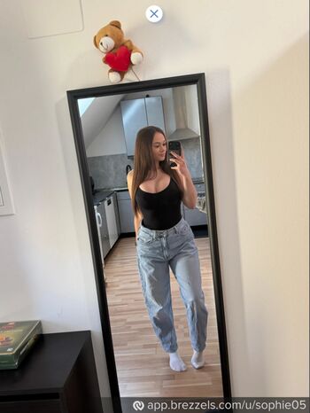 Full leaked Sophie page private onlyfans photo