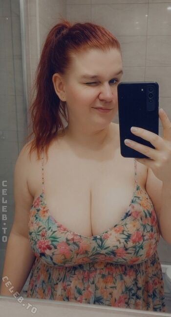 Full leaked Sophieschmande private onlyfans photo