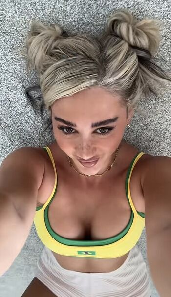 Full leaked Sophiesnazz private onlyfans photo