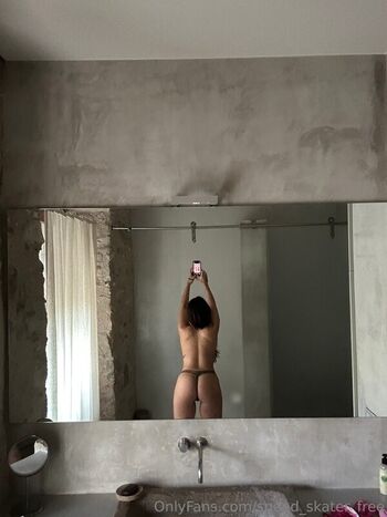 Full leaked Speed skater private onlyfans photo