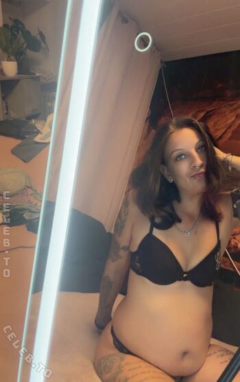 Full leaked Spicyjenny page private onlyfans photo
