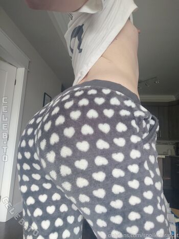 Full leaked Spoiledbratcat private onlyfans photo