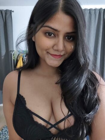 Full leaked Srishti sharma private onlyfans photo