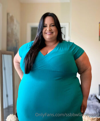 Full leaked Ssbbwladyjiggles page private onlyfans photo