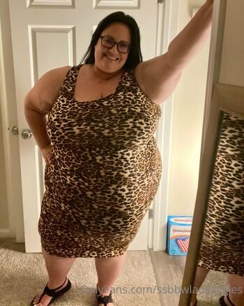 Full leaked Ssbbwladyjiggles private onlyfans photo