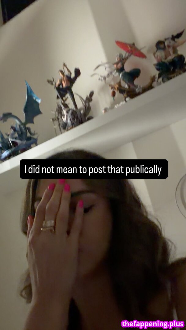 Sssniperwolf Naken OnlyFans Foto #114