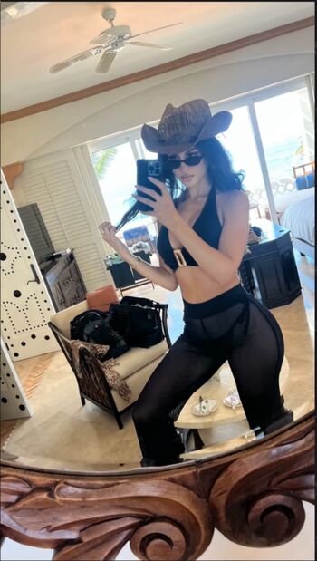 Full leaked Sssniperwolf private onlyfans photo
