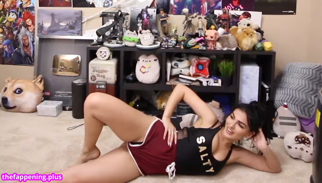 Sssniperwolf Фото оголеного OnlyFans #182