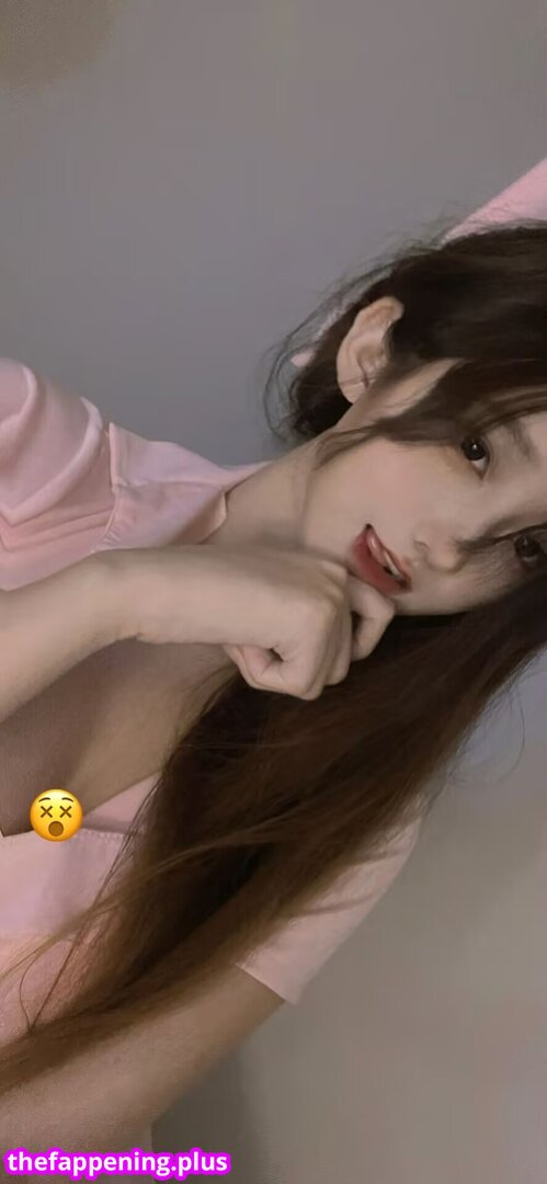 Iza / https: / ssyyouo / syuiouo 누드 OnlyFans 사진 #12