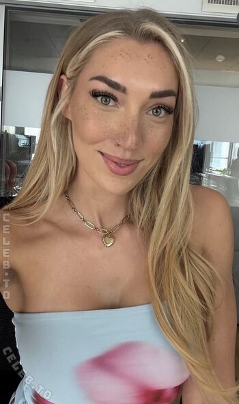 Full leaked Starletnova private onlyfans photo