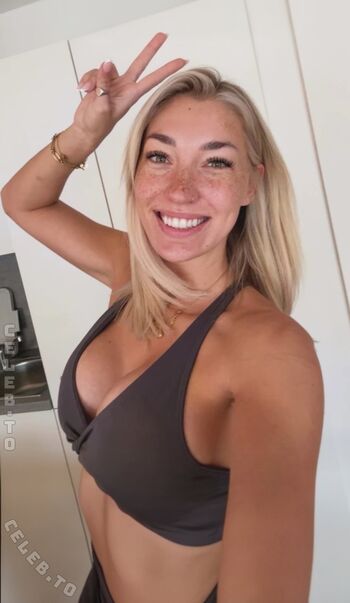 Full leaked Starletnova private onlyfans photo