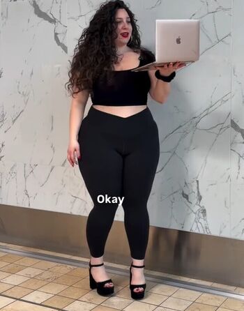 Full leaked Startwithannah private onlyfans photo