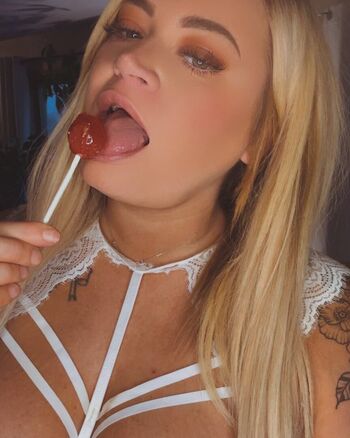 Full leaked Stellajane private onlyfans photo